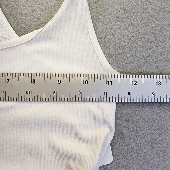 Free People Intimately Ribbed Tank Top White Seamless Racerback XS/S New - Picture 9 of 9